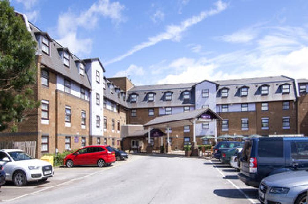 Premier Inn Gatwick Airport A23