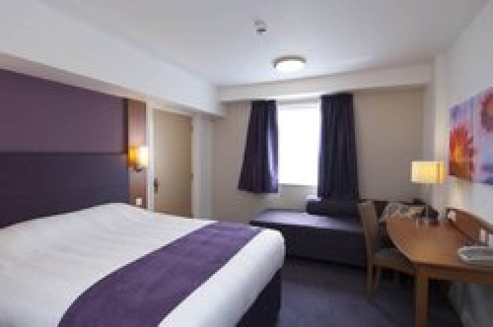 PREMIER INN GATWICK AIRPORT SOUTH 3