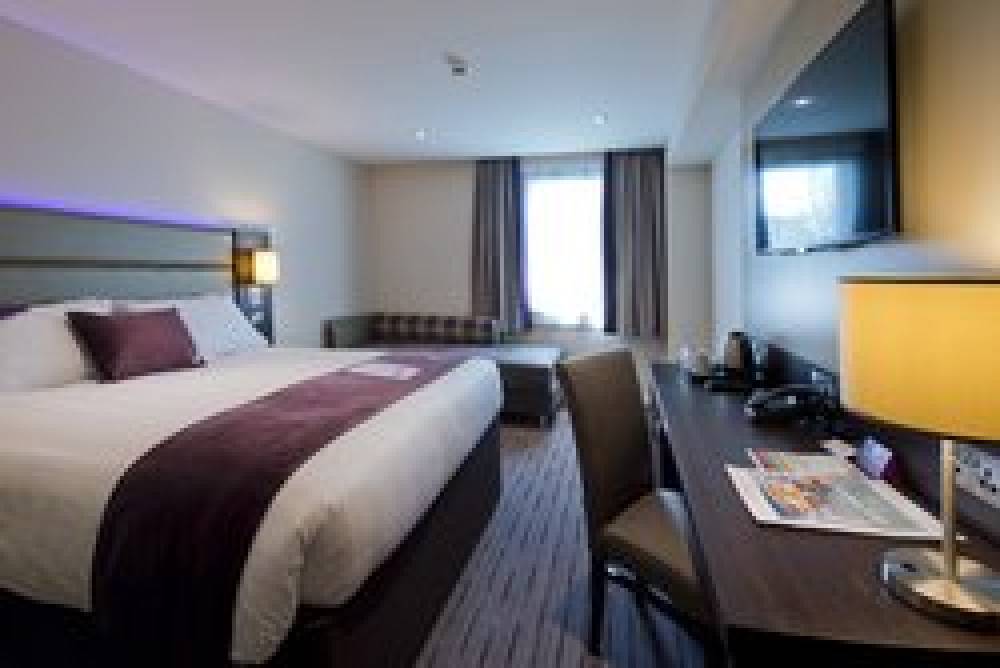 PREMIER INN HEATHROW T4 6