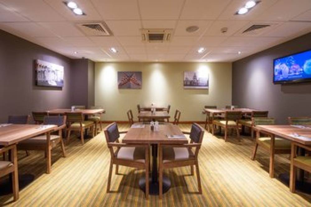 PREMIER INN LONDON CITY TOWER HILL 3