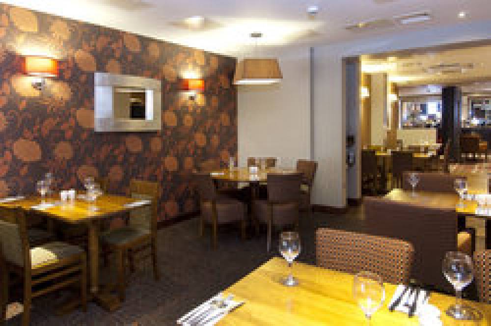 PREMIER INN LONDON EALING 2