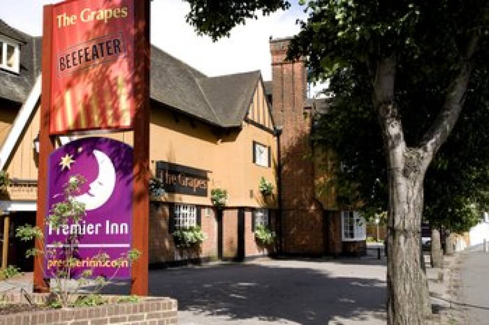 PREMIER INN LONDON HAYES HEATHROW N 3