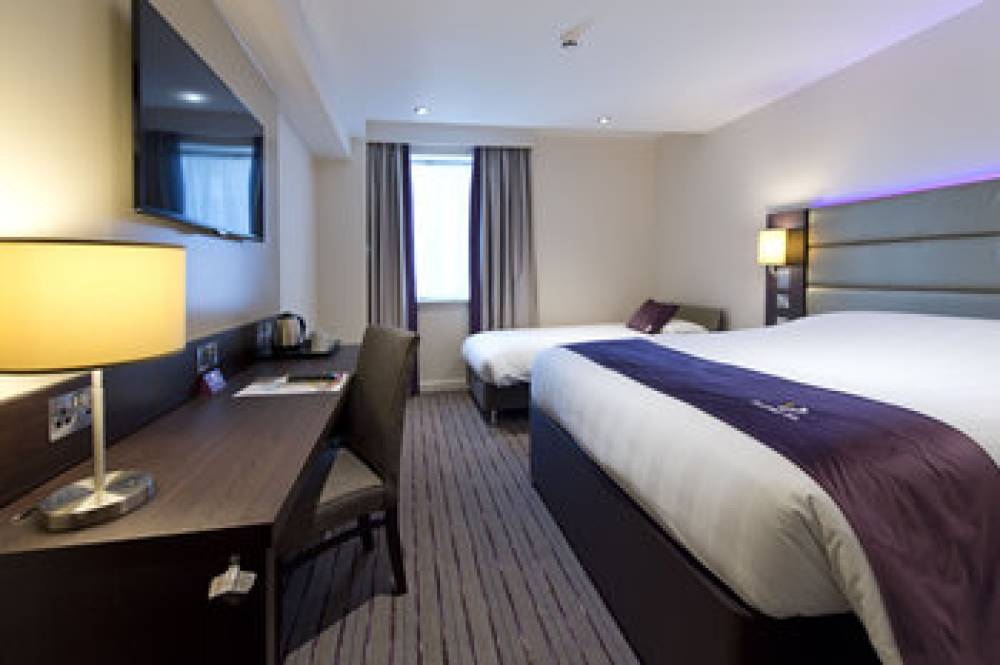 PREMIER INN LONDON SOUTHGATE 8