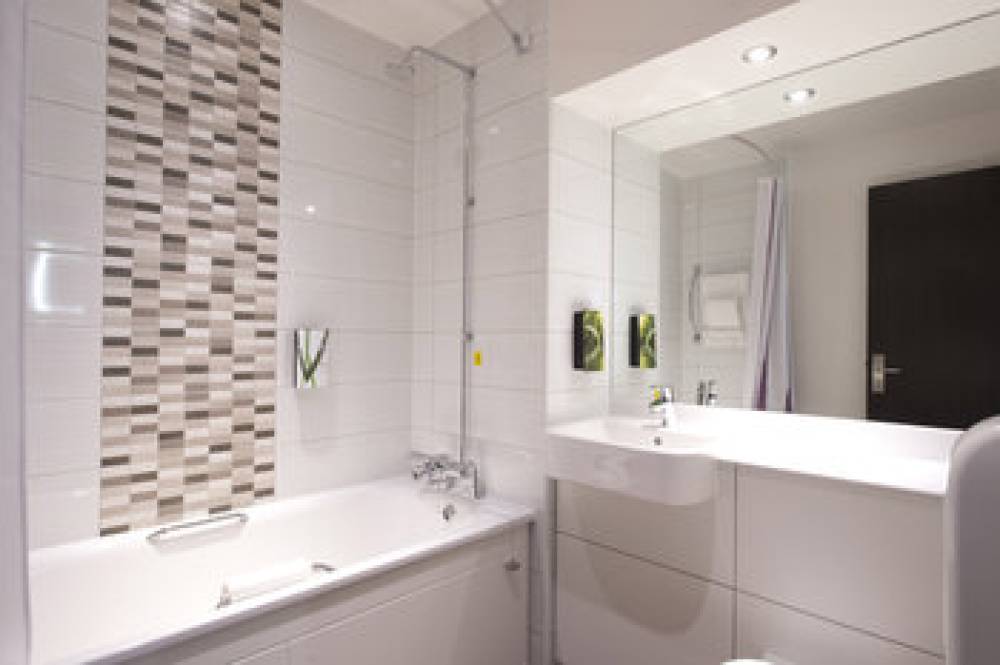 PREMIER INN LONDON UXBRIDGE 7