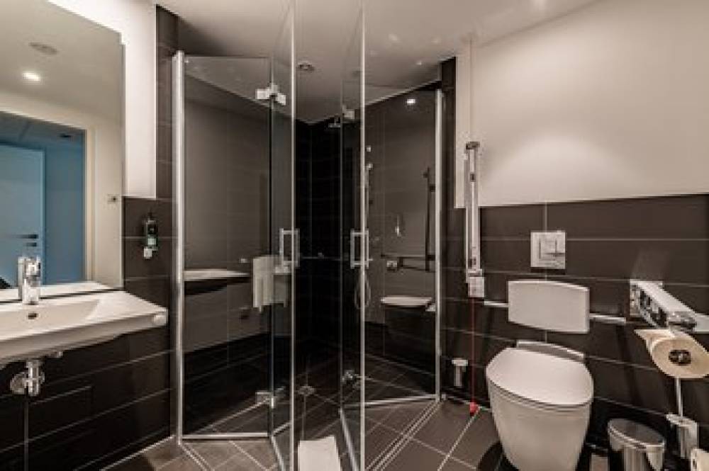 PREMIER INN MUENCHEN SCHWABING 8