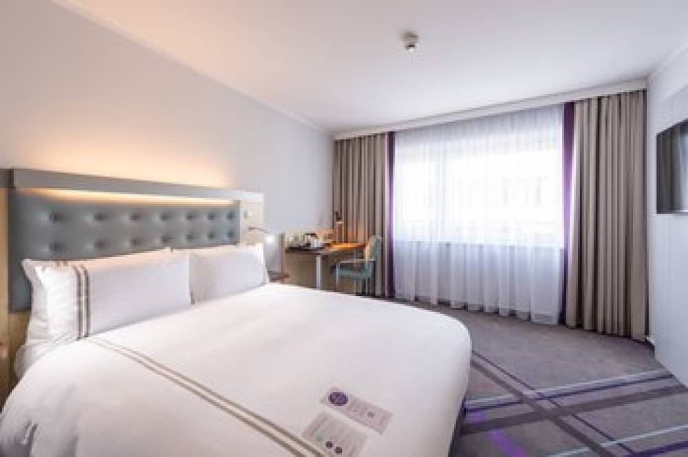 PREMIER INN STUTTGART AIRPORT/MESSE 9