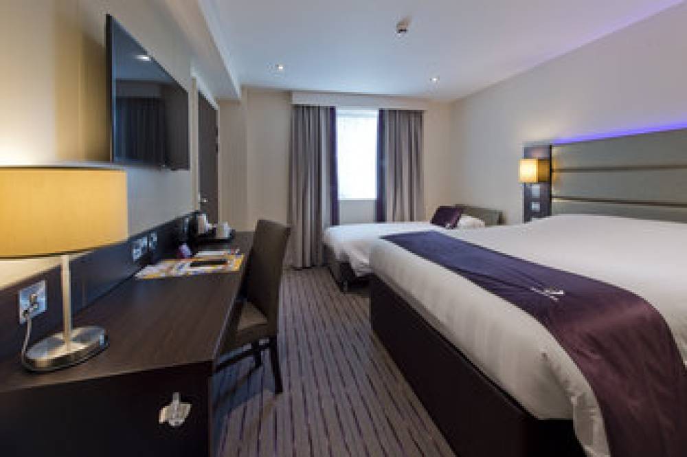 PREMIER INN WEMBLEY STADIUM 10