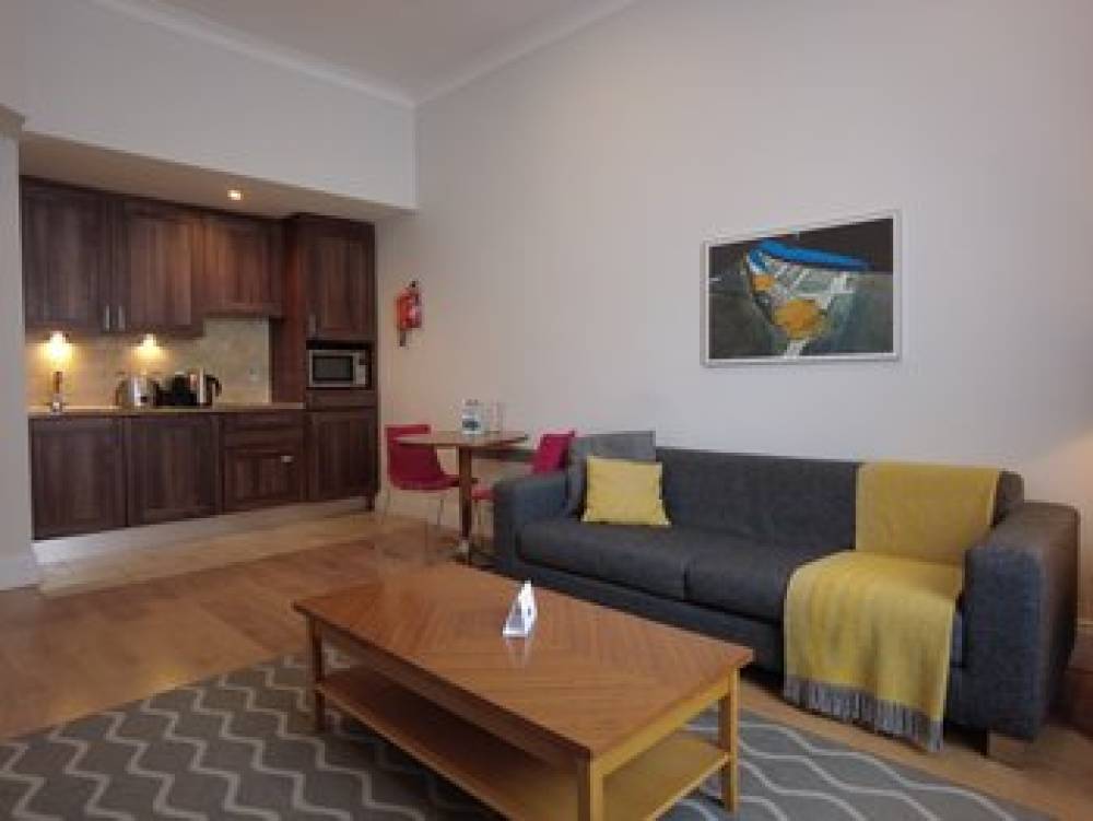 Premier Suites Dublin 10