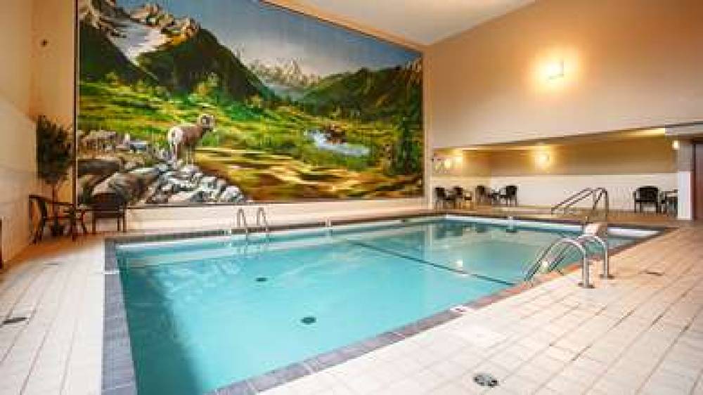 Prestige Radium Hot Springs Resort 2