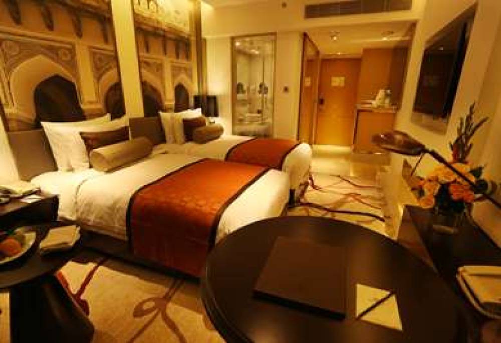 PRIDE PLAZA HOTEL AEROCITY 9