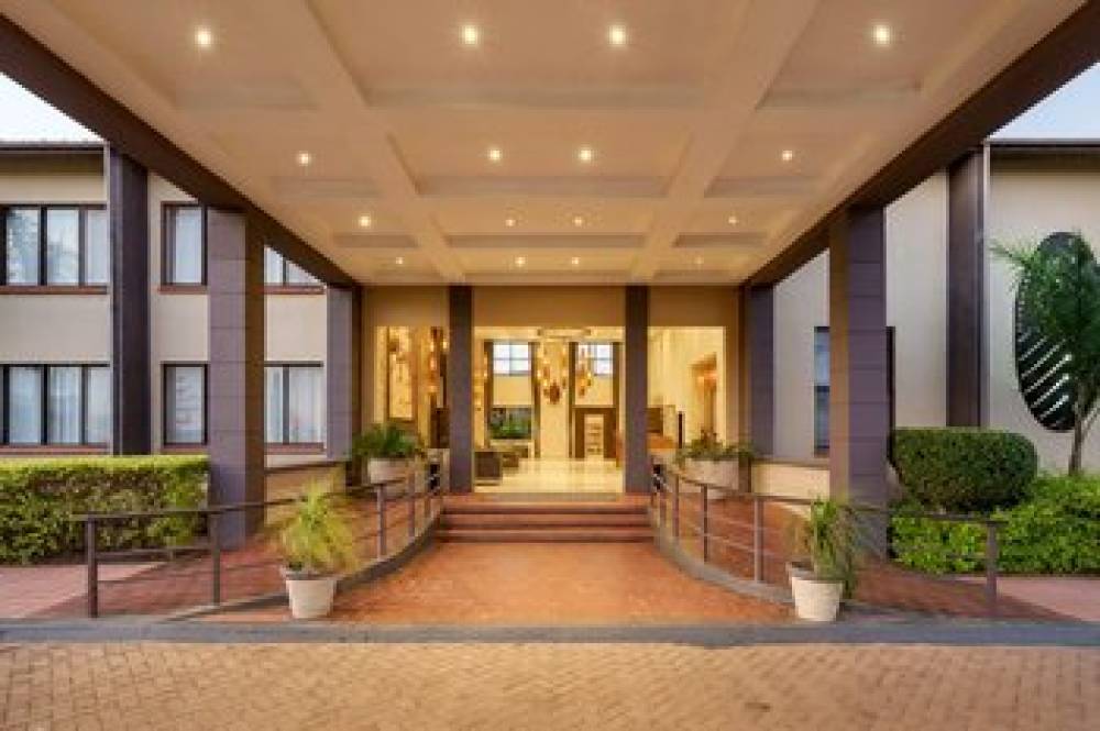 Protea Hotel By Marriott Chipata 3