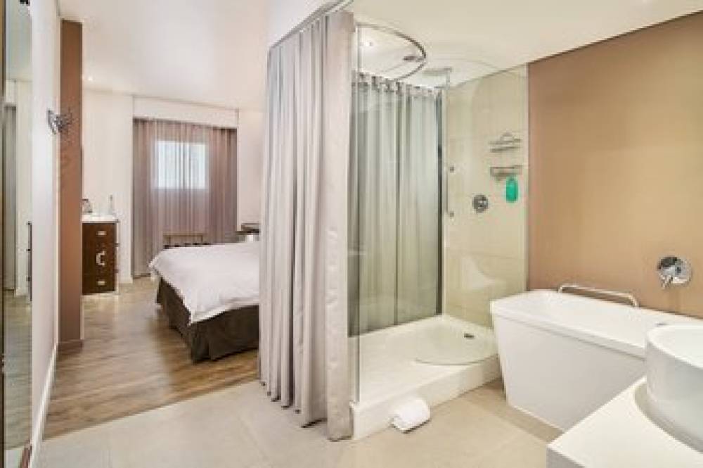 Protea Hotel By Marriott OR Tambo Airport 10