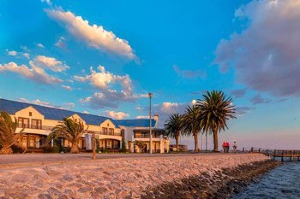 Protea Hotel By Marriott Walvis Bay Pelican Bay 1