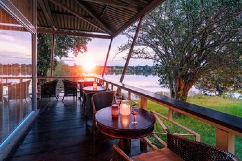 Protea Hotel By Marriott Zambezi River Lodge 3