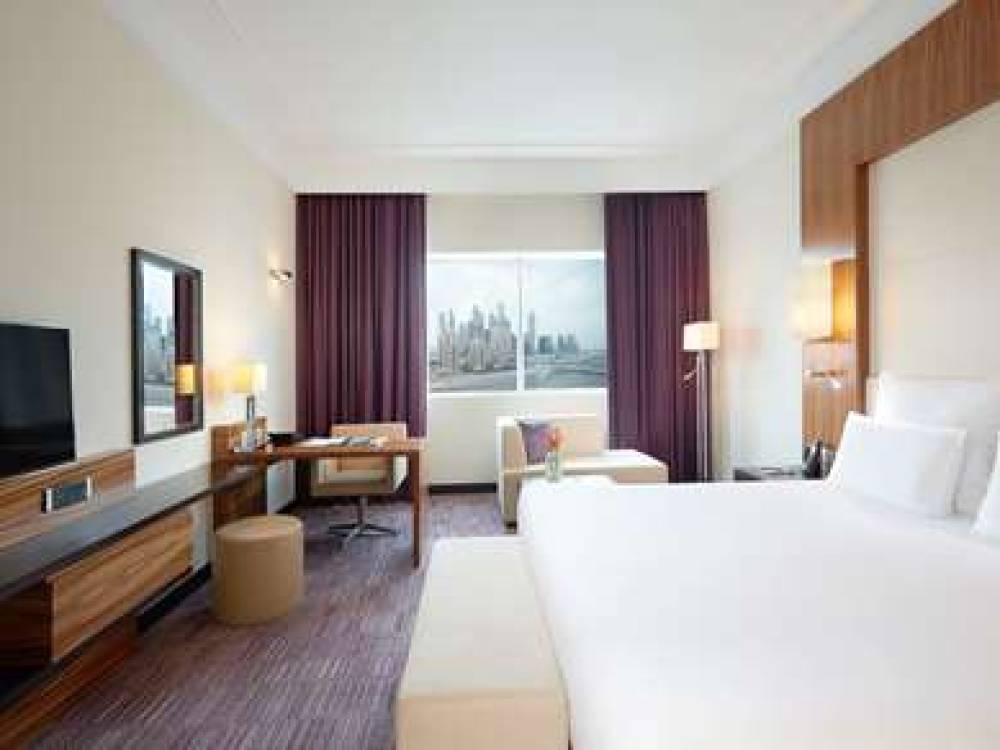 Pullman Dubai Jumeirah Lakes Towers - Hotel & Residence 10