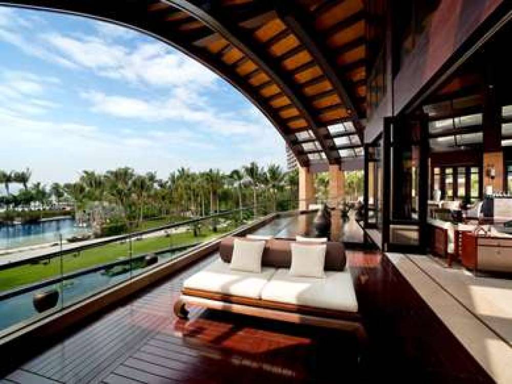 Pullman Oceanview Sanya Bay Resort & Spa 5