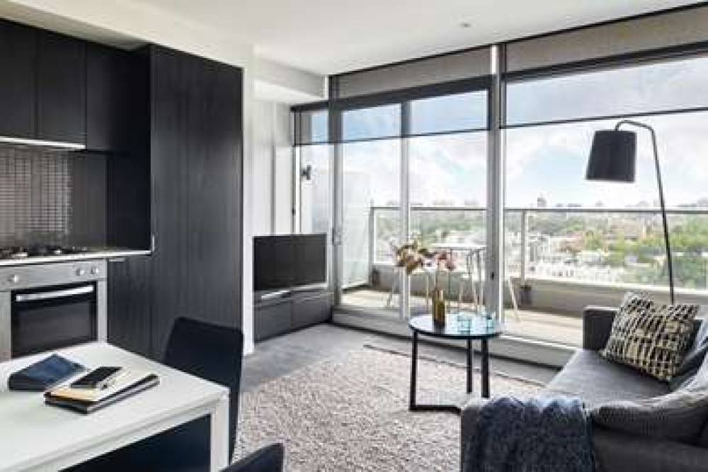 Punt Hill South Yarra Grand 8