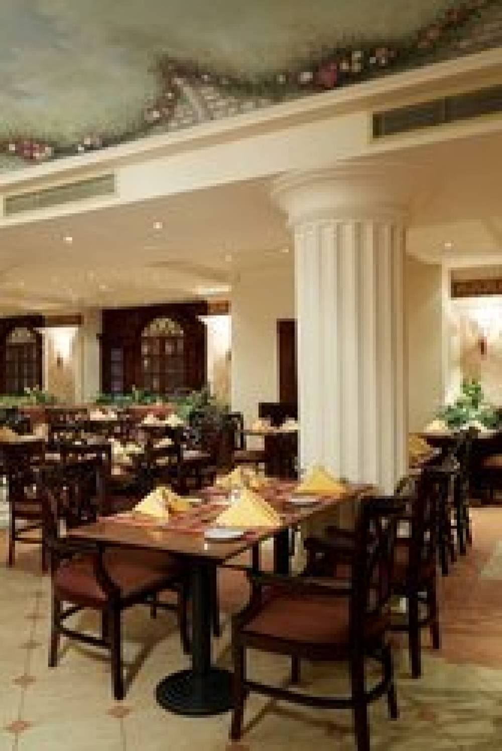 PYRAMISA SUITES HOTEL CAIRO 5