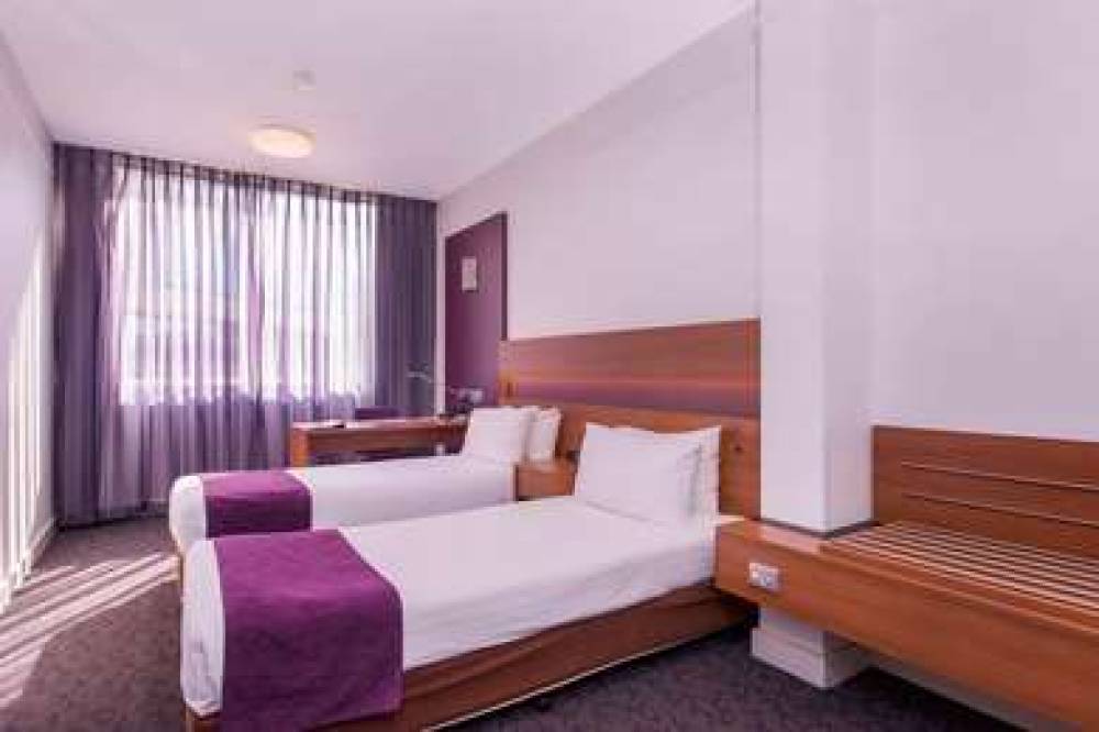 QUALITY HOTEL AMBASSADOR PERTH 4