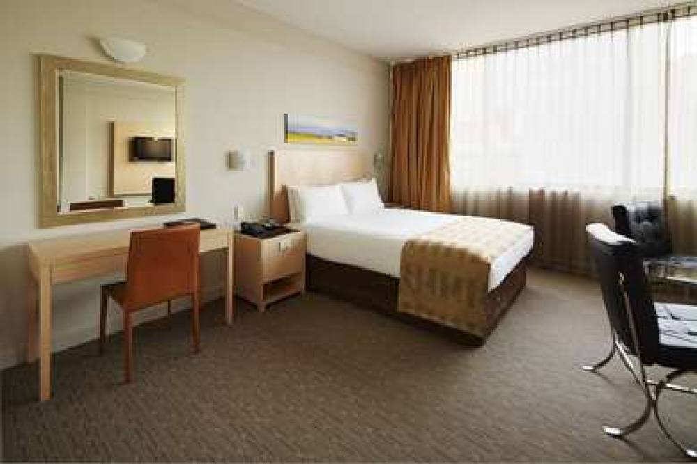 QUALITY HOTEL AMBASSADOR PERTH 8