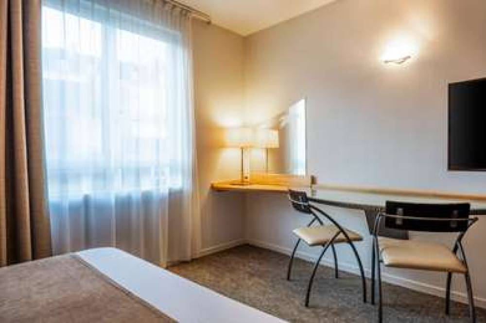 Quality Hotel Pau Centre Bosquet 6