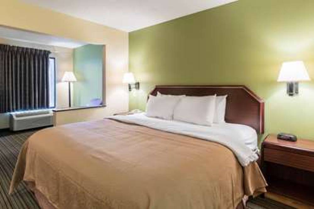 Quality Inn Alexandria 8