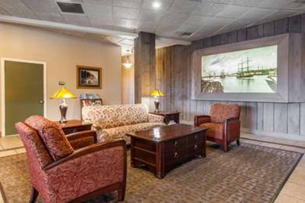 Quality Inn And Suites At Coos Bay 7