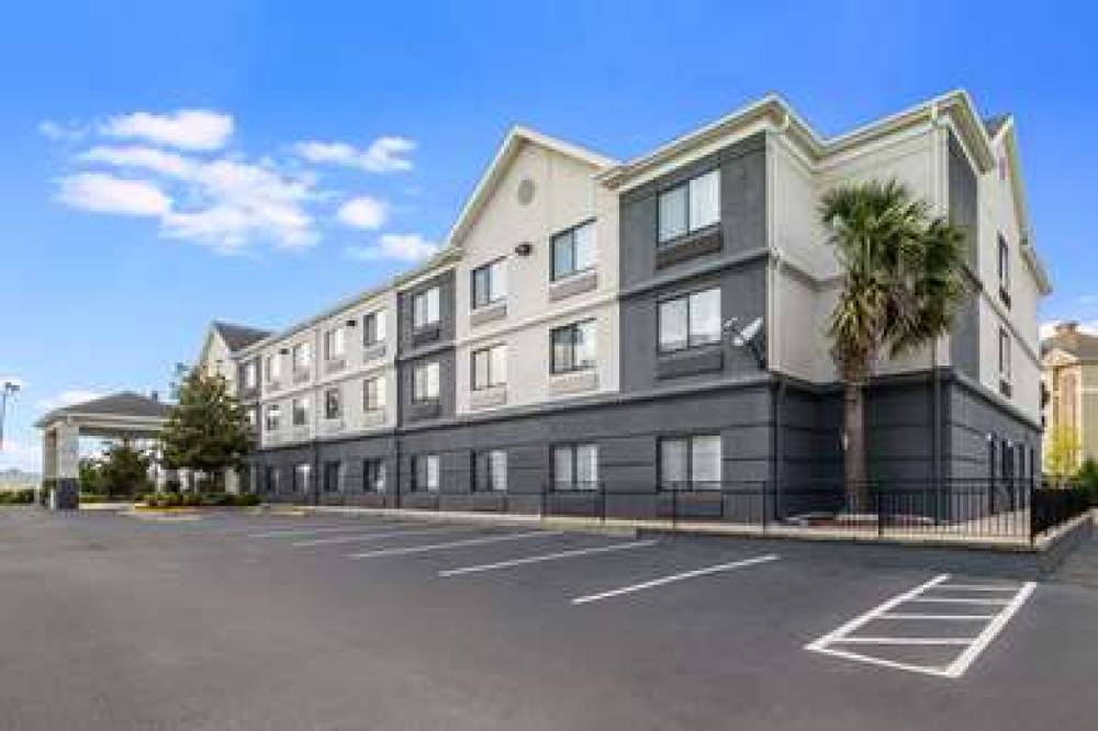 QUALITY INN AND SUITES AUGUSTA I-20 1