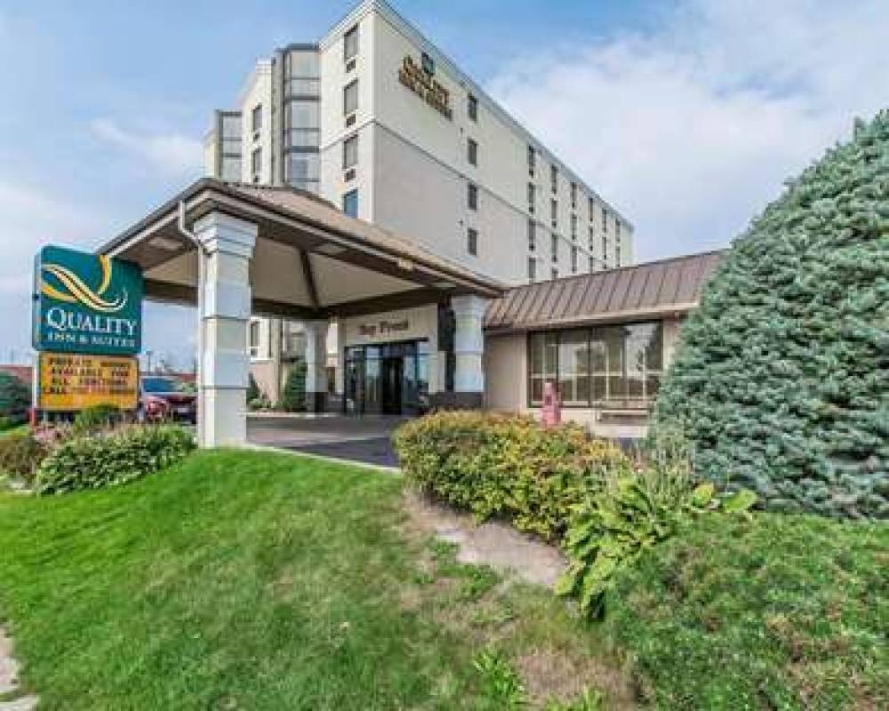 Quality Inn And Suites Bay Front
