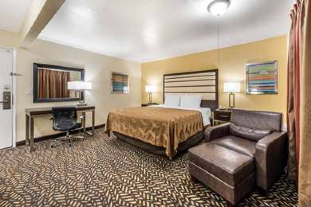 Quality Inn And Suites Capitola By The Sea 8