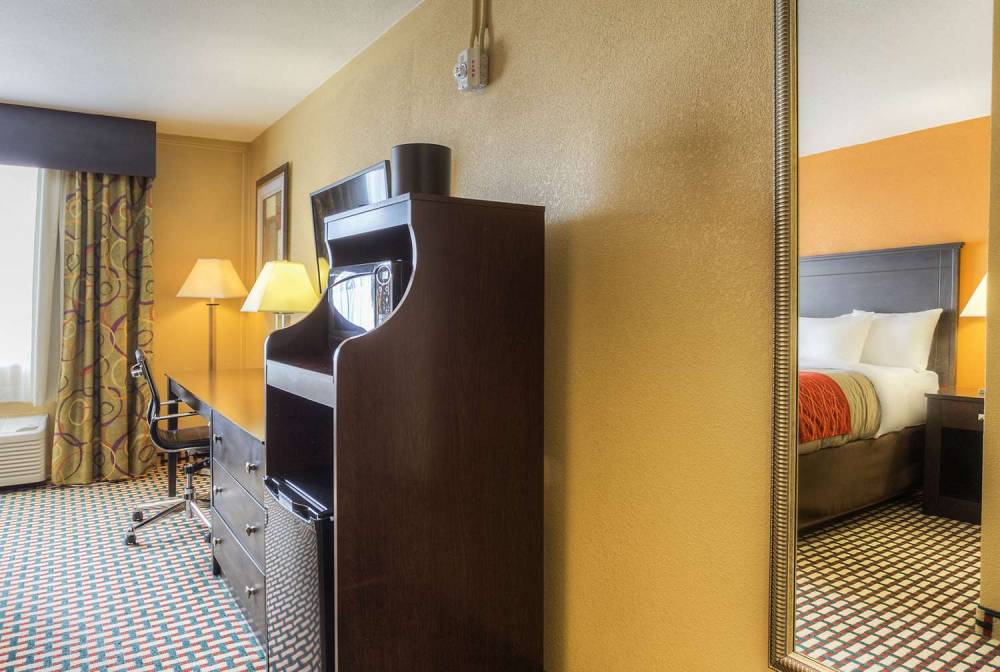 QUALITY INN AND SUITES CHATTANOOGA 6