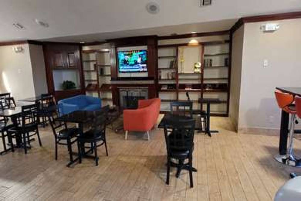 QUALITY INN AND SUITES COLUMBIA 4