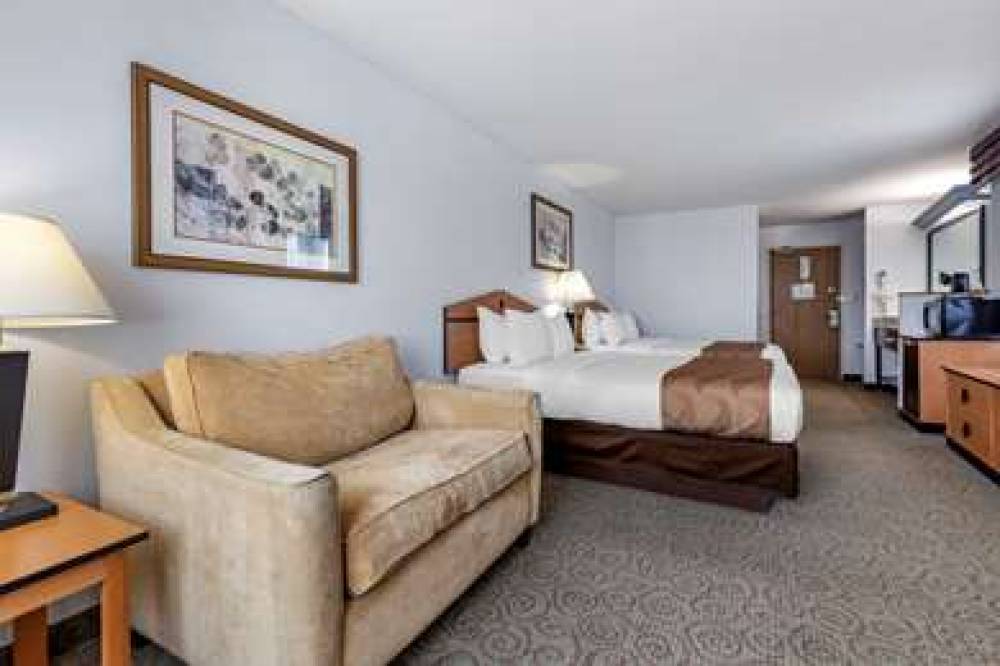 QUALITY INN AND SUITES DENVER AIRPO 7