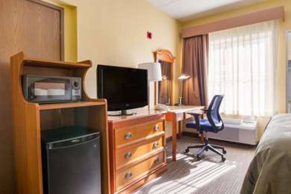 Quality Inn And Suites Erlanger 6