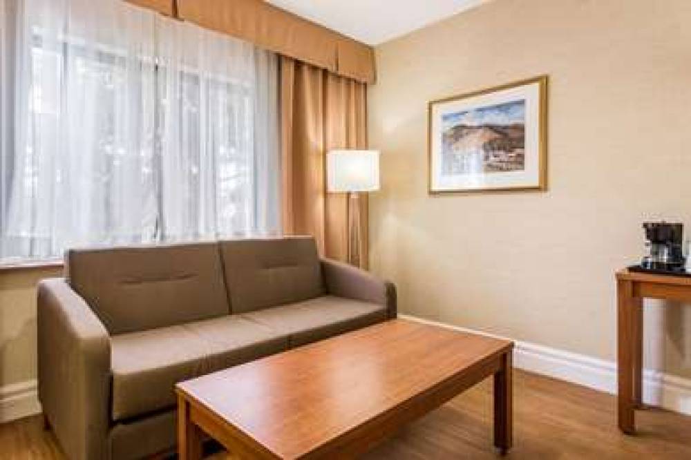 Quality Inn And Suites Gatineau 7