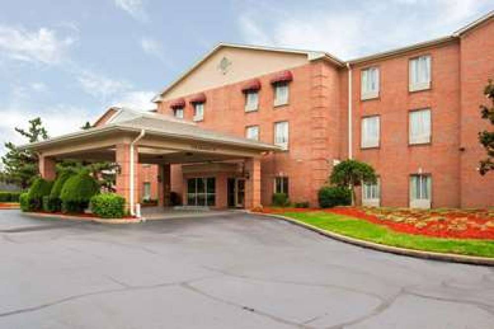 QUALITY INN AND SUITES GERMANTOWN N 1