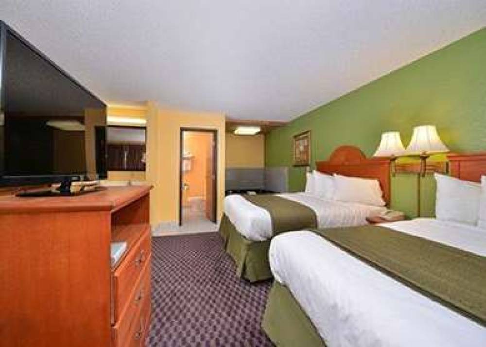 QUALITY INN AND SUITES GRINNEL 10