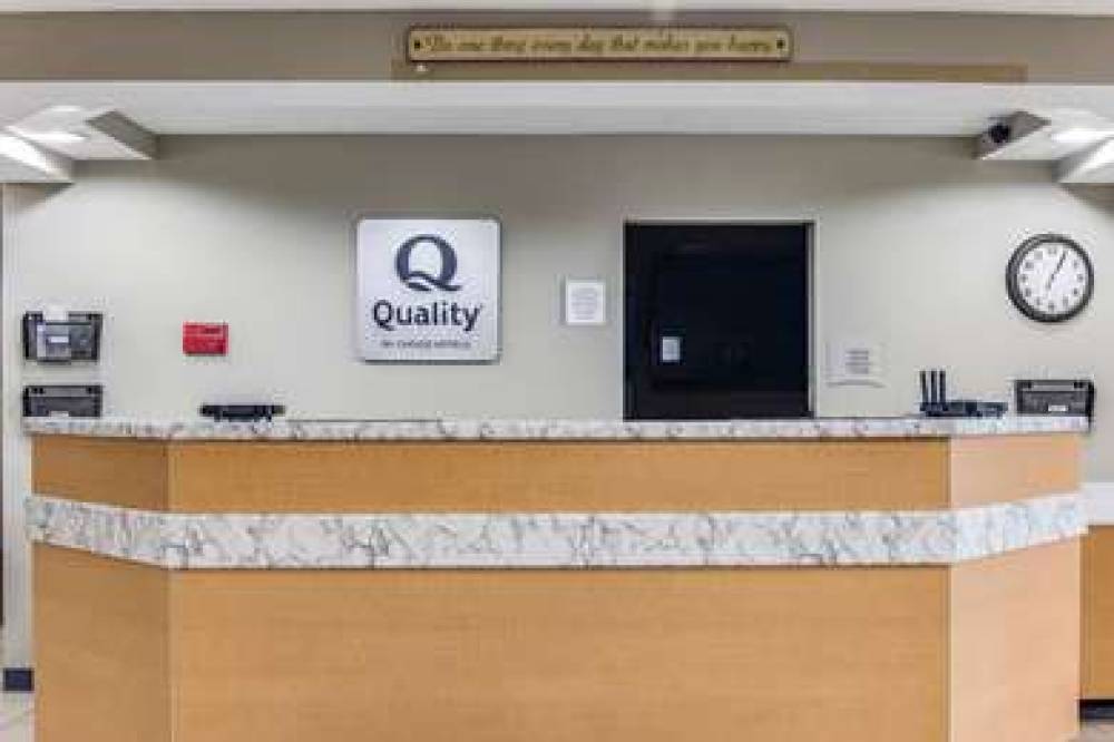 QUALITY INN AND SUITES GROVE CITY-O 4