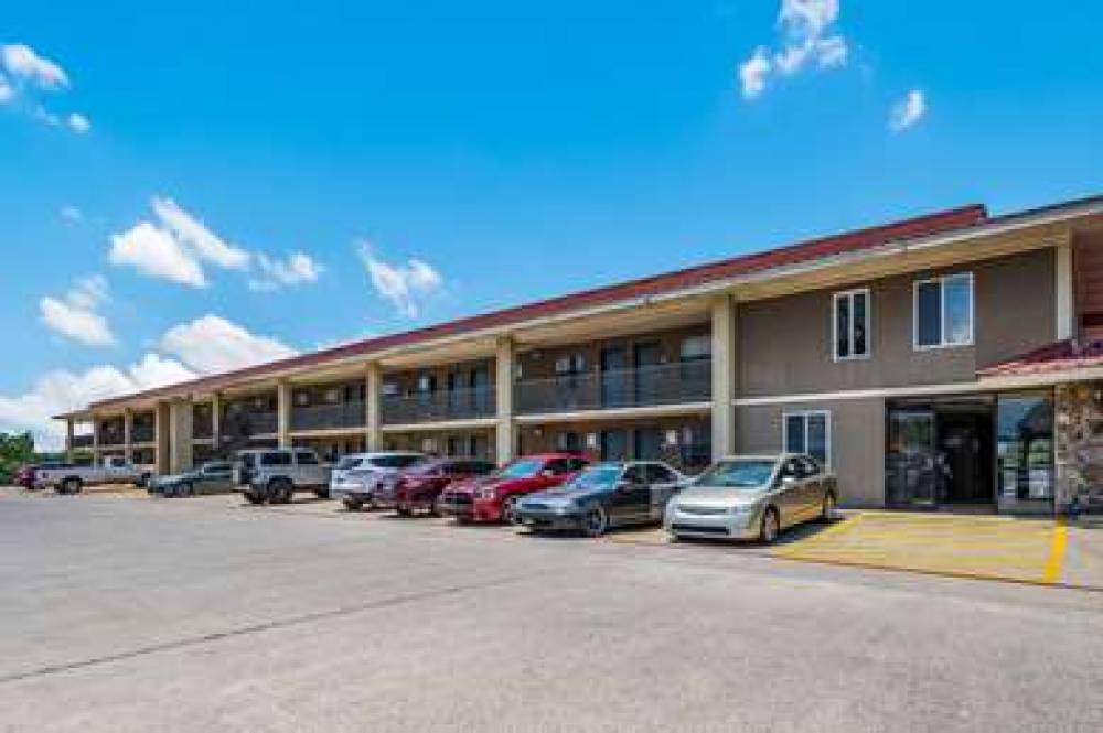 Quality Inn And Suites Hot Springs 2