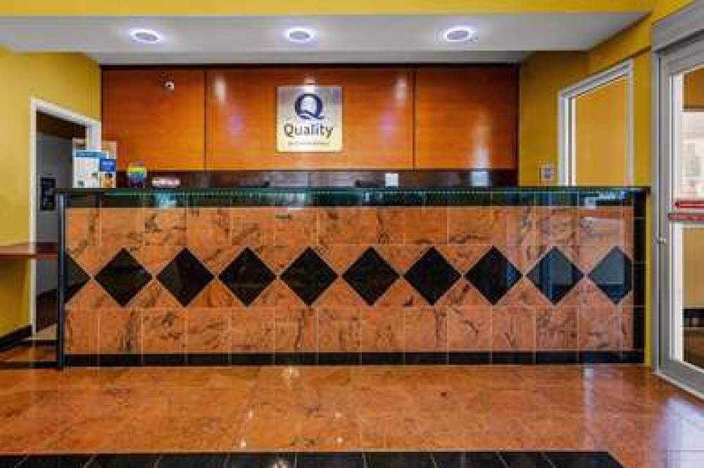 QUALITY INN AND SUITES HOUSTON 8