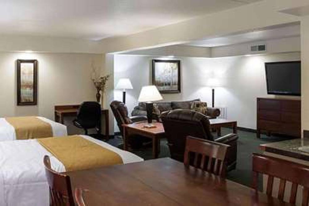 Quality Inn And Suites Jamestown 9