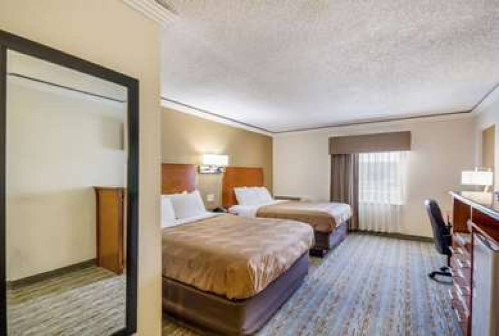 Quality Inn And Suites Kansas City - Independence  10