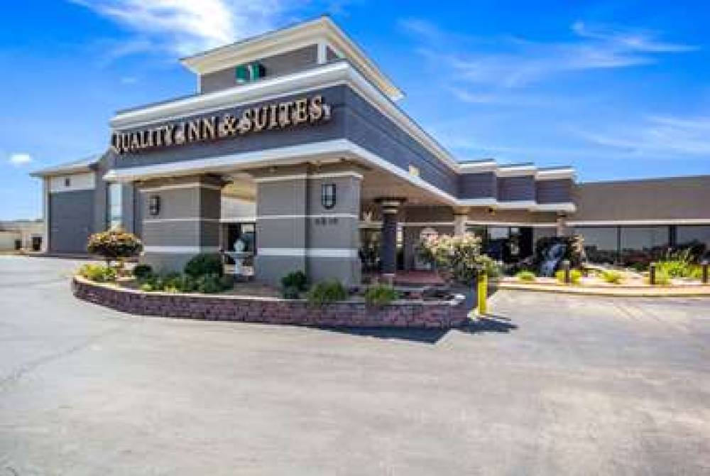 Quality Inn And Suites Kansas City - Independence  1