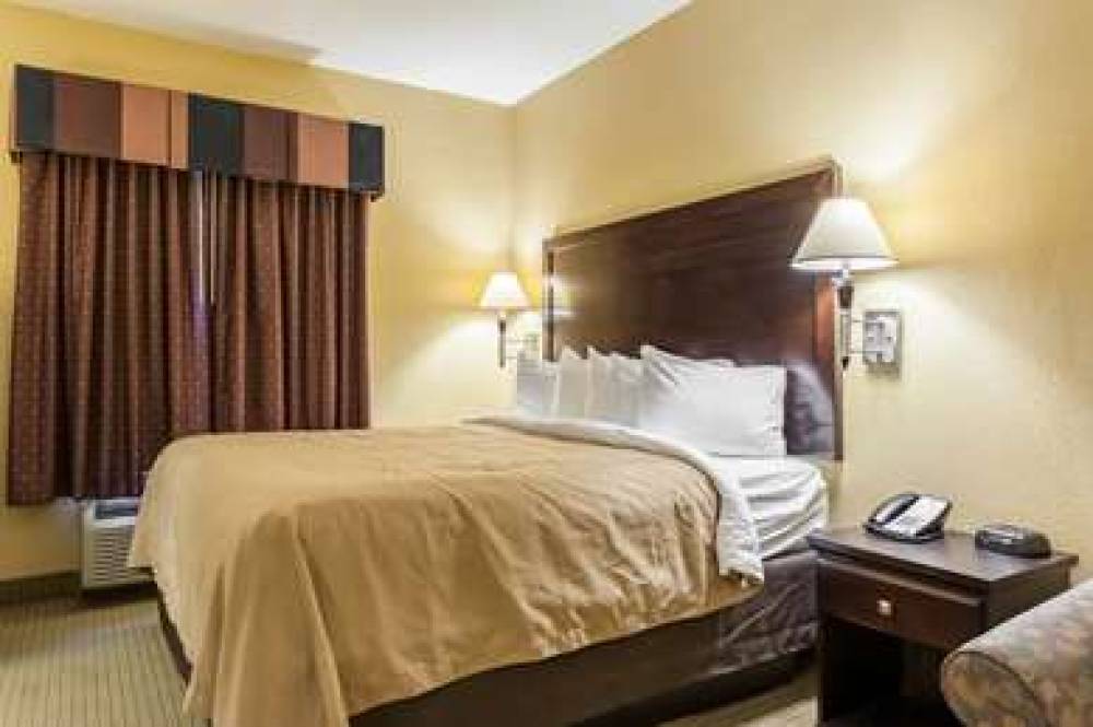 QUALITY INN AND SUITES LAFAYETTE 10