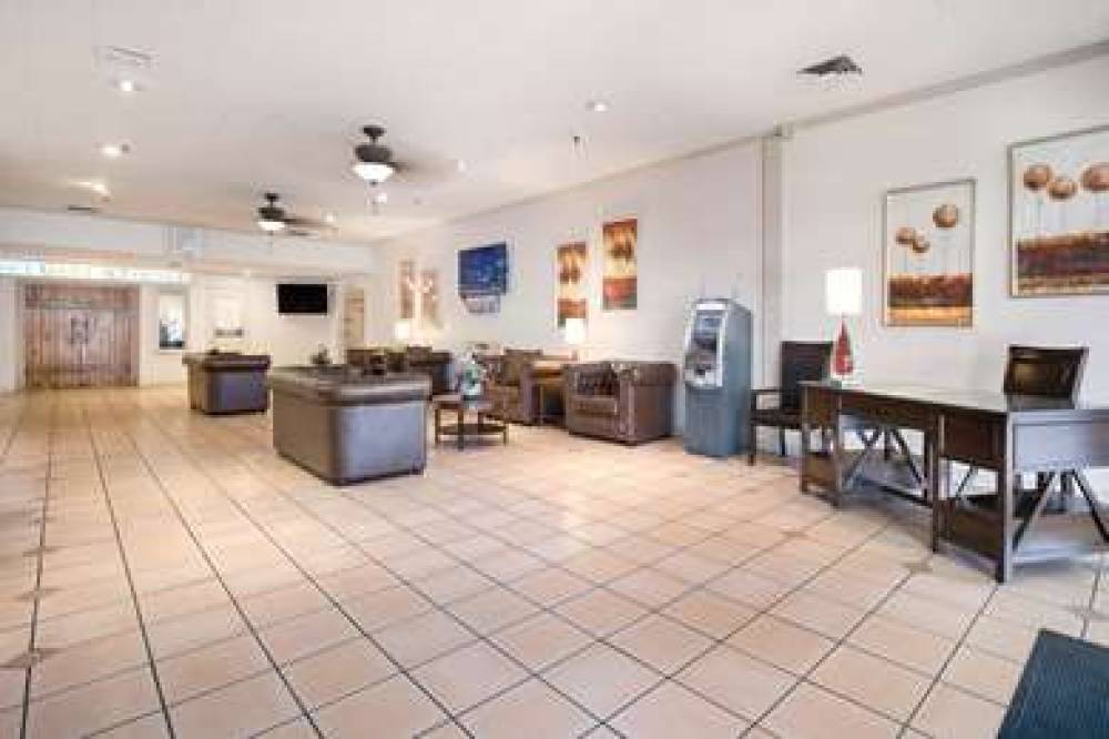 Quality Inn And Suites Lake Havasu City 1