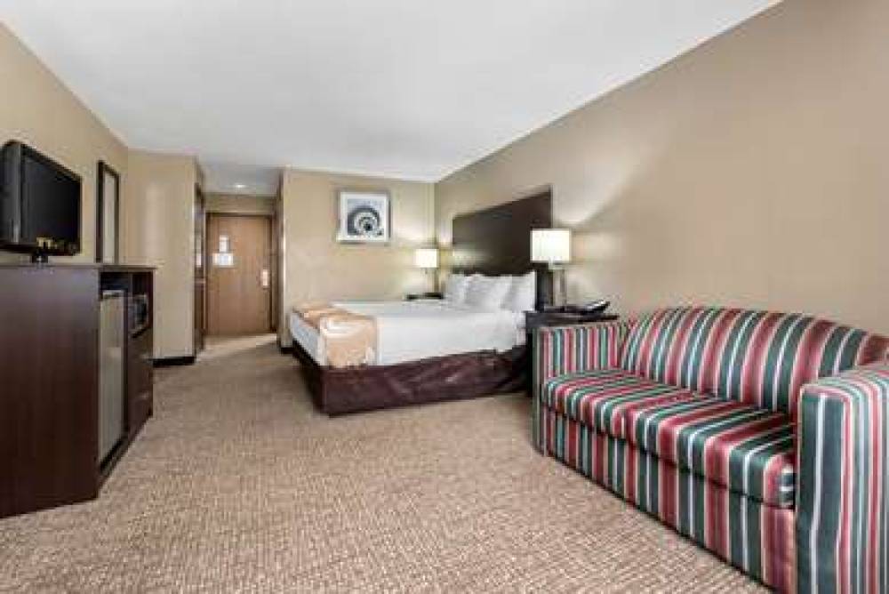 QUALITY INN AND SUITES LEBANON I-65 8