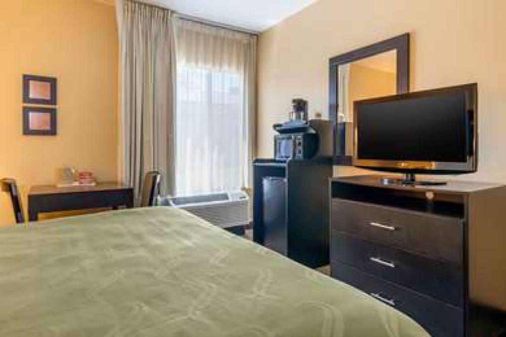 QUALITY INN AND SUITES LENEXA KANSA 5