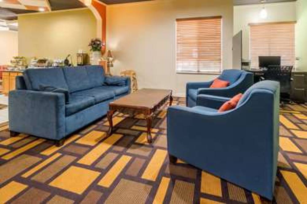 QUALITY INN AND SUITES LENEXA KANSA 3