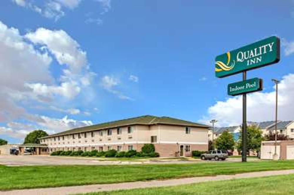 QUALITY INN AND SUITES MANKATO 1