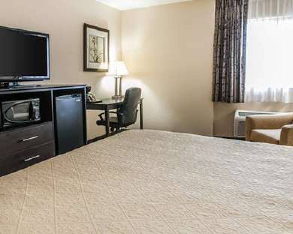 Quality Inn And Suites Mattoon 7